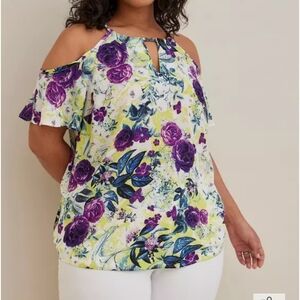 Like new Torrid 1x Georgette Chain-Link Cold Shoulder Blouse